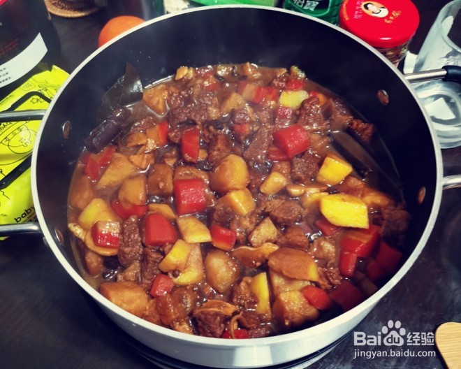 红烧土豆胡萝卜牛腩的做法