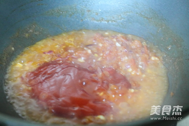 馅料十足的海鲜披萨