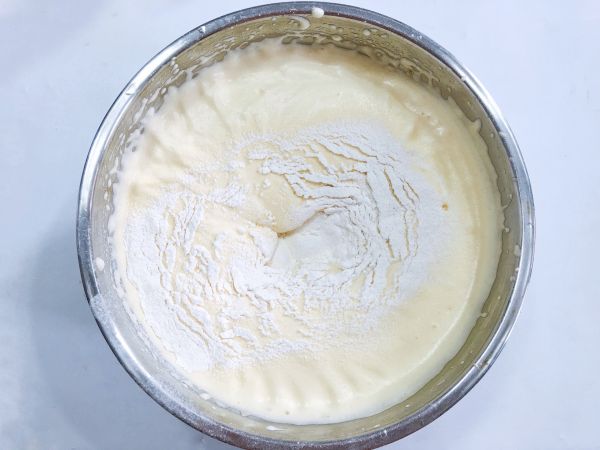 椰蓉海绵KT蛋糕