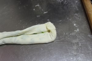 简单快手的美味葱油饼