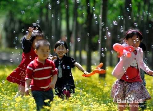 怎样培养孩子明辨是非的能力呢?