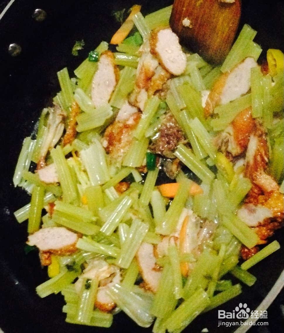 怎样做炒芹菜？芹菜炒鸡肉