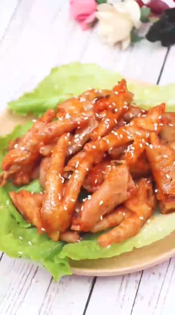 怎样做电饭煲鸡爪？