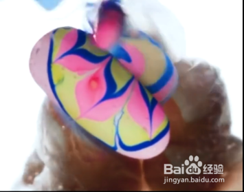 如何自己做美甲