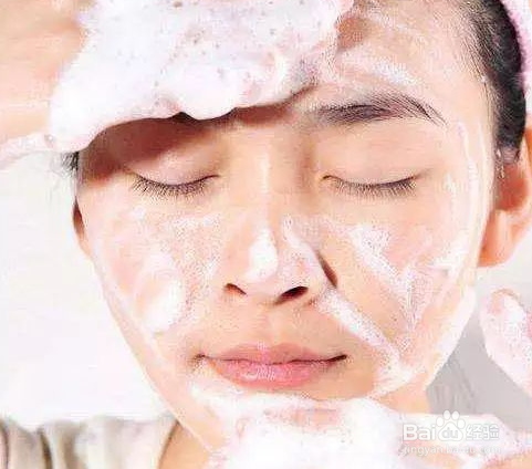 悦木之源泥娃娃面膜使用方法