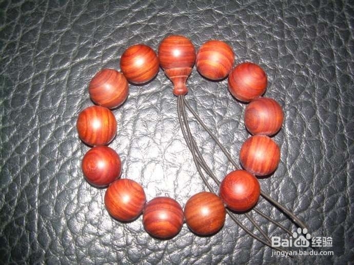 初级玩家，请区分仿制印度小叶紫檀手串