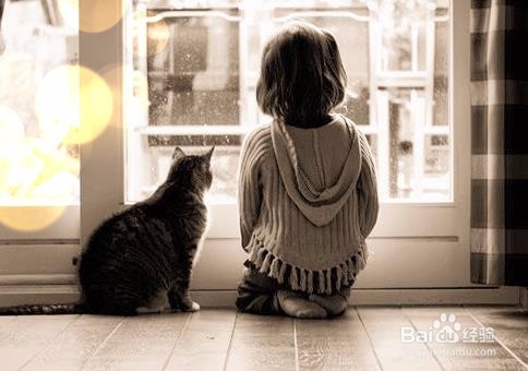 孩子玩手机上瘾