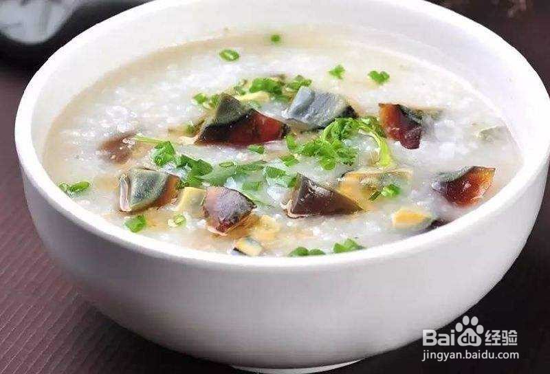 如何做家常皮蛋瘦肉粥