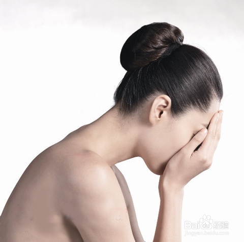 动动手就V脸 教你5步瘦脸按摩手法