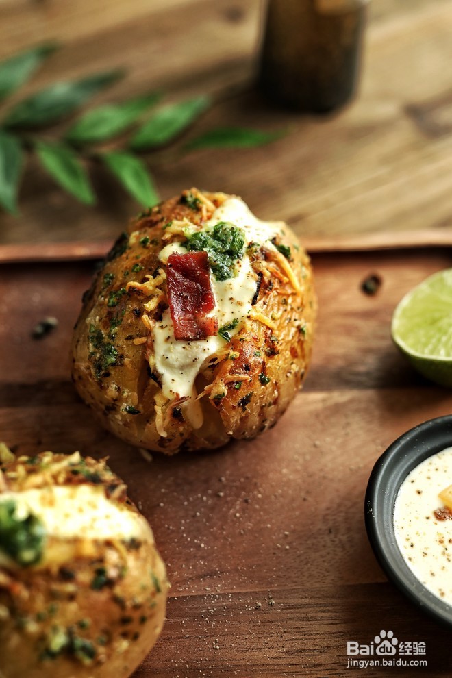 蒜香芝士烤土豆的做法