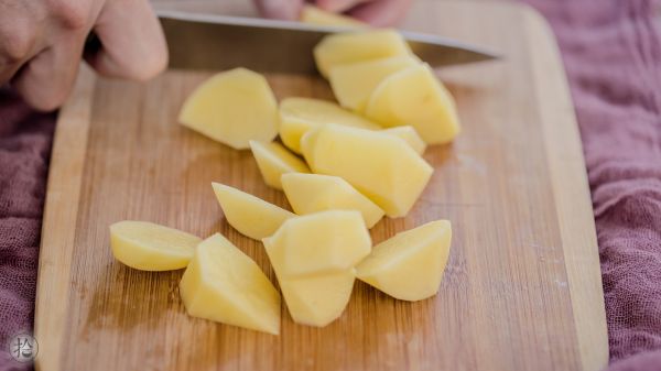 浇汁干贝土豆圆