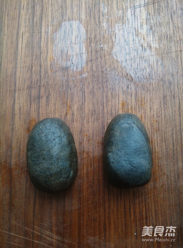 龙猫黑芝麻汤圆