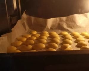 蛋黄小饼干的做法