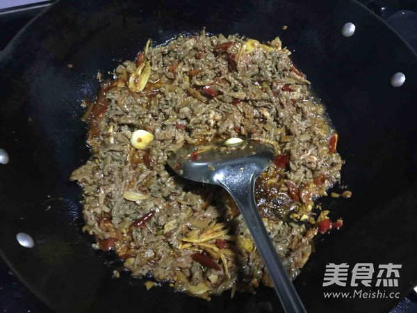 泡椒牛肉丝的做法