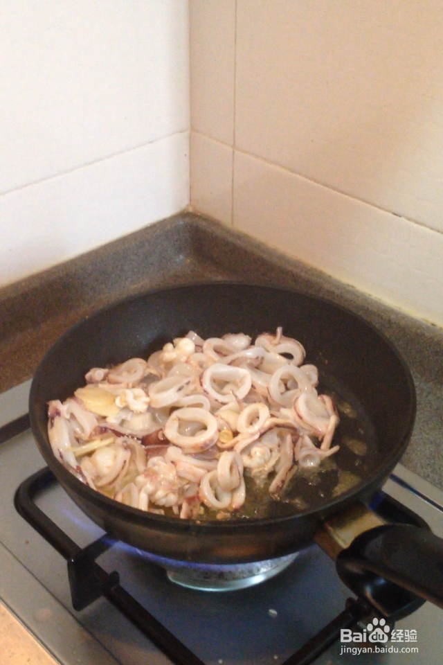 海鲜墨汁意大利面