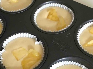 菠萝海绵蛋糕的做法