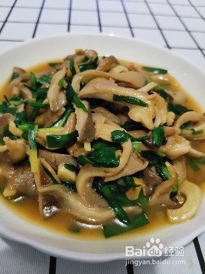蘑菇炒韭菜呦