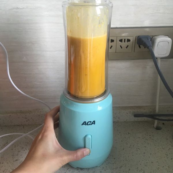 咸蛋黄奶香南瓜浓汤