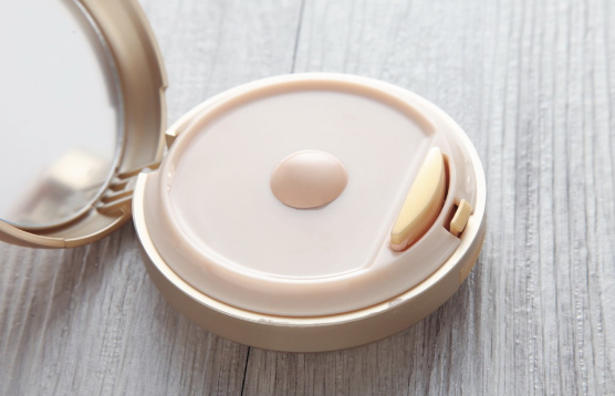 气垫跟粉底液有什么区别