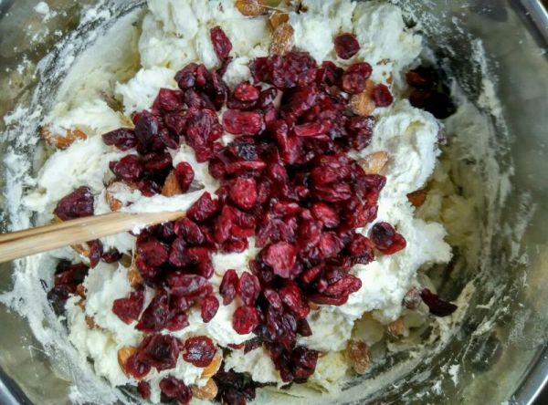 蔓越莓杏仁牛轧糖