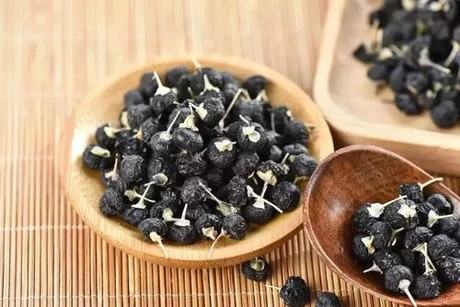 辨别黑枸杞真假的5种方法是什么