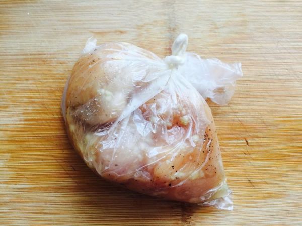 蒜香蜂蜜烤鸡胸肉