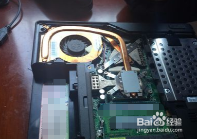 电脑风扇怎么清灰