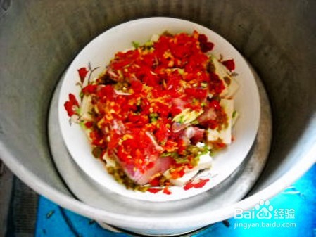 剁椒鱼头豆腐的制作方法