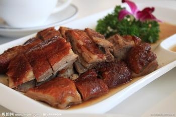去云南旅游可以去吃哪些美食呢