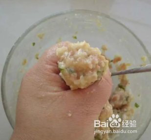 如何做炸萝卜丸子