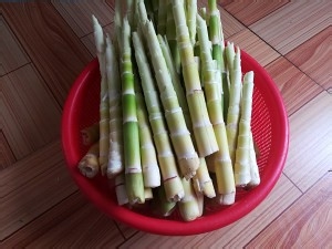 食补养生手剥笋（去壳版）的做法