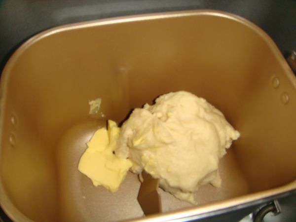 葡萄干花形面包