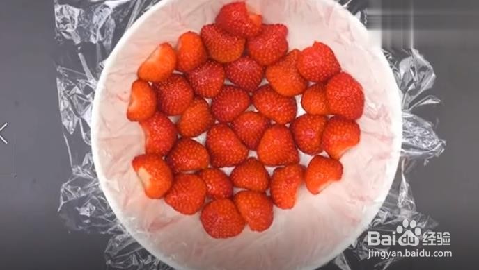 如何在家制作草莓蛋糕