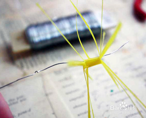 用吸管制作绚丽的家居点缀小摆设