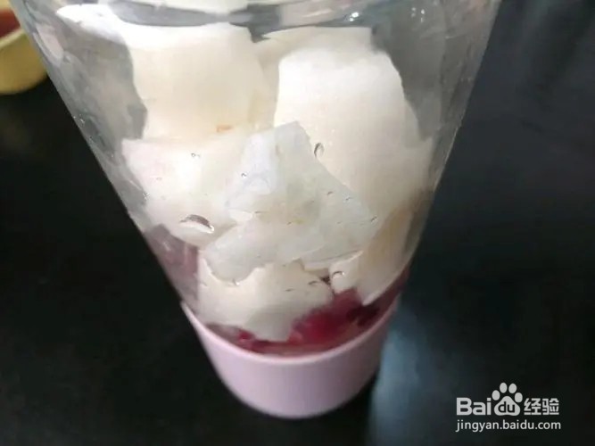 雪梨蔓越莓果汁