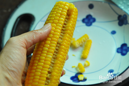 青辣椒炒玉米怎么做呢？