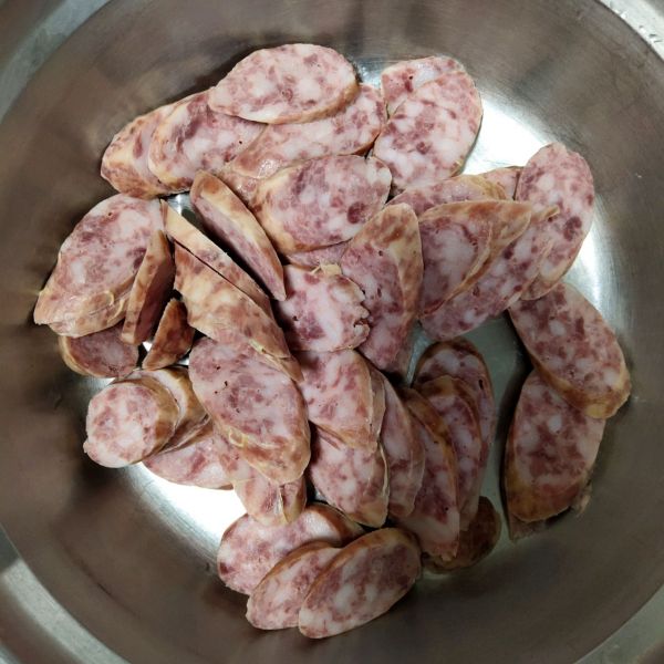 甜豆彩椒炒腊肠