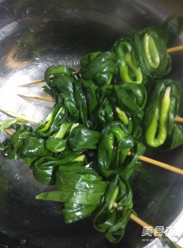 烤韭菜的家常做法