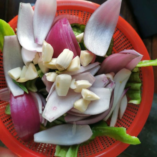 快手家常爆炒鱿鱼须