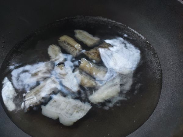 不需要熬制高汤