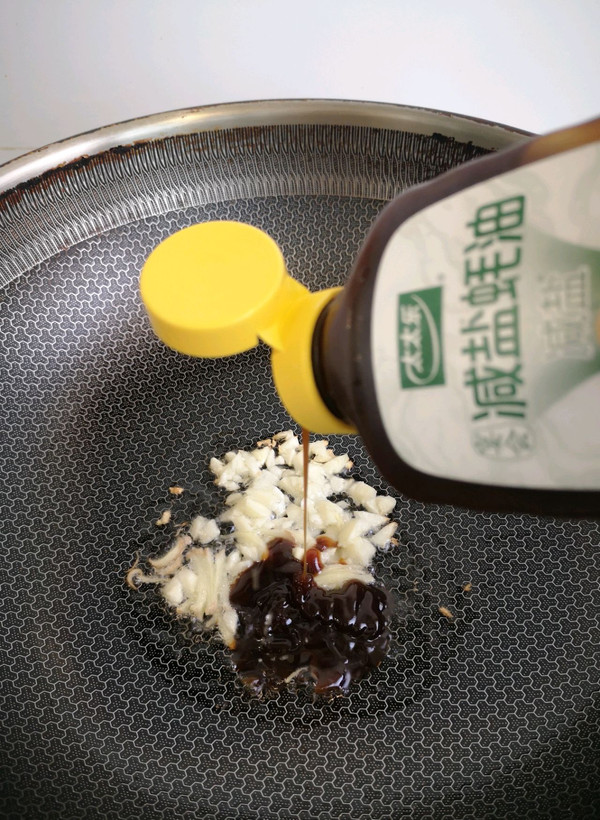 蒜香鲍汁蚝油生菜