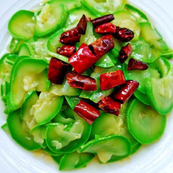 低脂低热清爽凉拌西葫芦