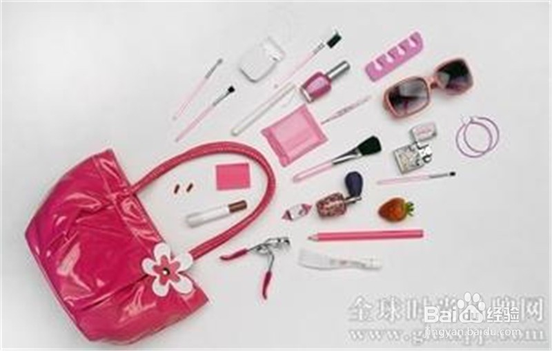 用纯银饰品可以判断化妆品是否含铅吗