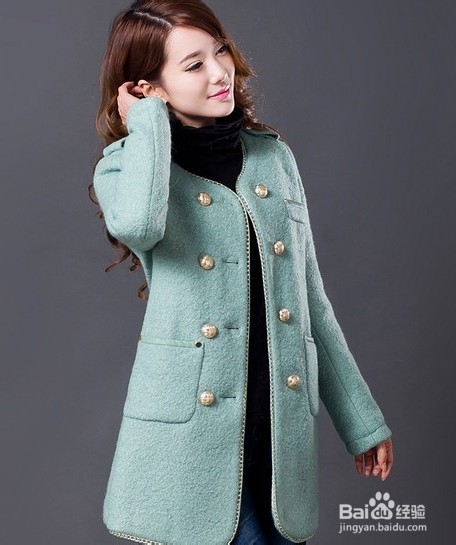 怎样穿会让自己看起来脸小一点?