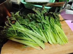 莴笋心炒鸡的做法