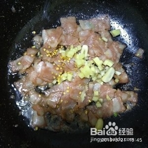 健康养生佳品西兰花培根炒蛋的做法