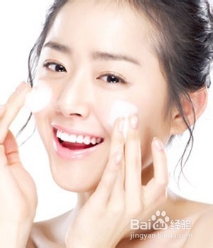 如何正确的清洁皮肤之冷热水交替洗脸