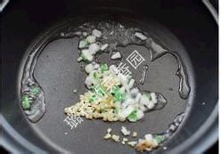 营养又补钙的海味下饭菜——【八珍芥菜烧豆腐】