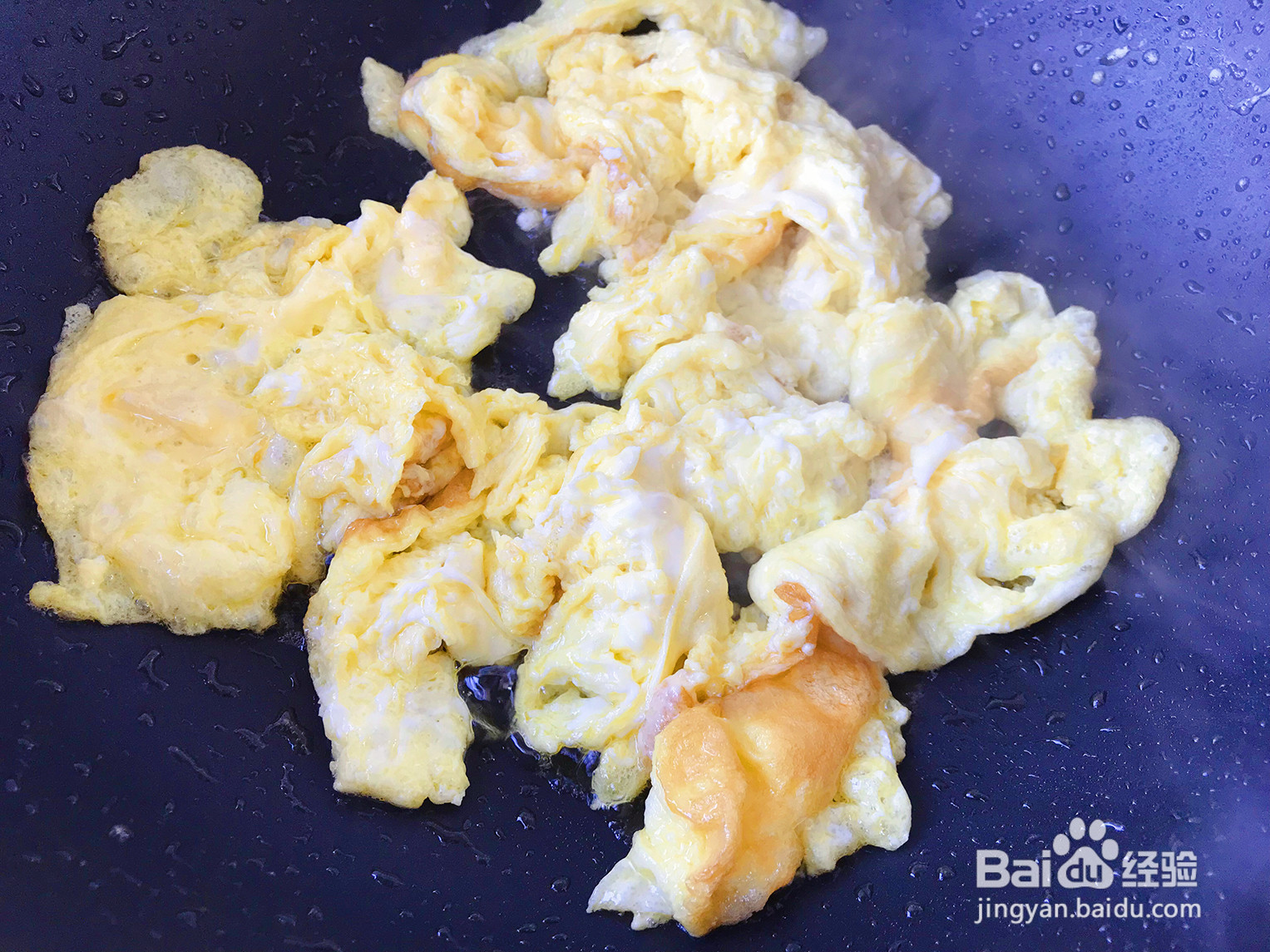 白玉菇炒鸡蛋的做法