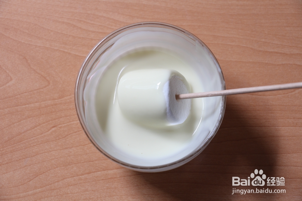 浓郁的驯鹿巧克力棉花棒棒糖